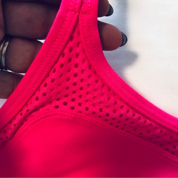 LORNA JANE Small Funky Pink Sports Bra Crop Top - Cross-over Straps - Picture 5 of 16